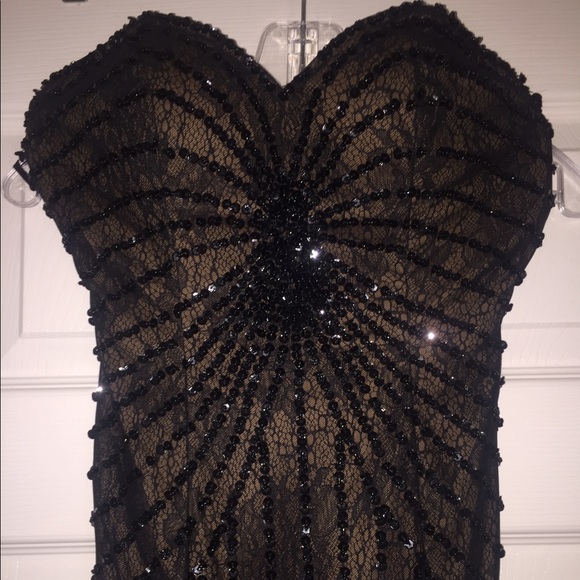 Black PROM or MAXI DRESS / GOWN - Picture 2 of 9